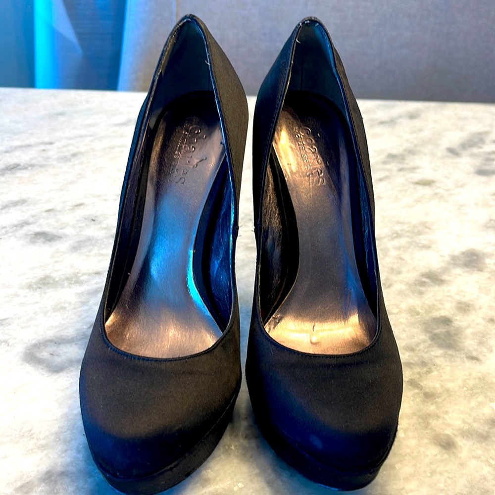 Charles by Charles David Black Satin platform high heeled pumps. Size 7M